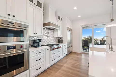 Kitchen - 754 Harbor Blvd, Destin, FL 32541 photo 3 of 8