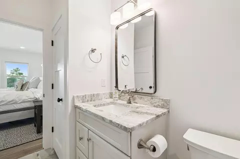 Bath - 754 Harbor Blvd, Destin, FL 32541 photo 2 of 9