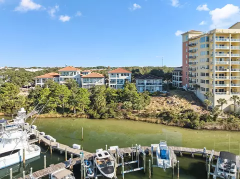 View/Area - 754 Harbor Blvd, Destin, FL 32541 photo 2 of 2