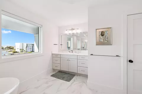 Bath - 754 Harbor Blvd, Destin, FL 32541 photo 7 of 9