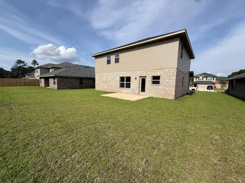 Exterior - 189 Ridgeway Cir, Crestview, FL 32536 photo 4 of 4