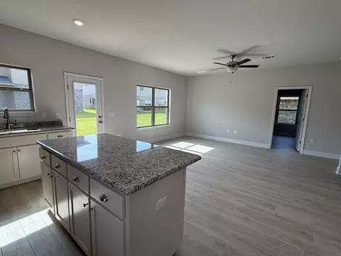 Living - 189 Ridgeway Cir, Crestview, FL 32536 photo 1 of 1