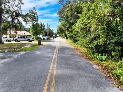149 Palmetto Ave, Freeport, FL 32439