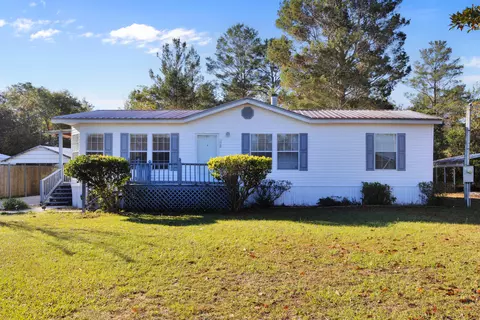 278 Tiger Lily Ln, Defuniak Springs, FL 32433