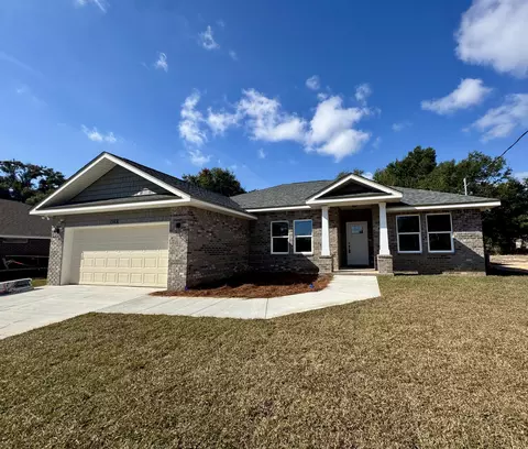 114 A Marimba St, Mary Esther, FL 32569