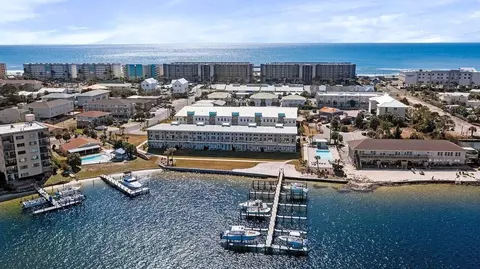 340 Bluefish Dr #105, Fort Walton Beach, FL 32548