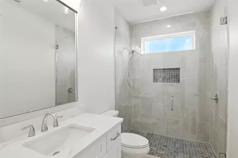 Bath - 162 Casting Lake Rd, Miramar Beach, FL 32550 photo 5 of 5
