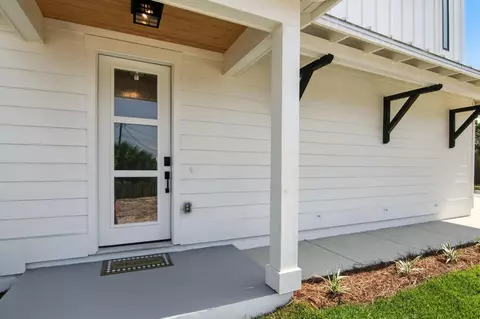 Exterior - 162 Casting Lake Rd, Miramar Beach, FL 32550 photo 6 of 17