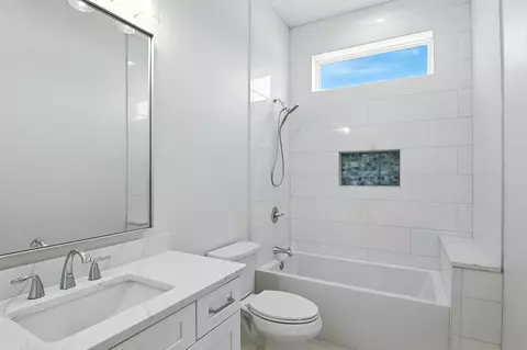 Bath - 162 Casting Lake Rd, Miramar Beach, FL 32550 photo 4 of 5