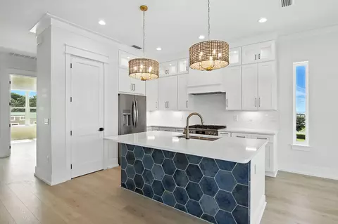 Kitchen - 162 Casting Lake Rd, Miramar Beach, FL 32550 photo 4 of 6