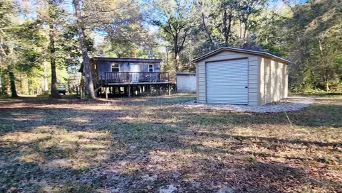 1907 River Rd, Ponce De Leon, FL 32455