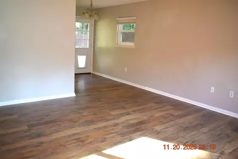 108 Oglesby Ave, Crestview, FL 32536 photo 2