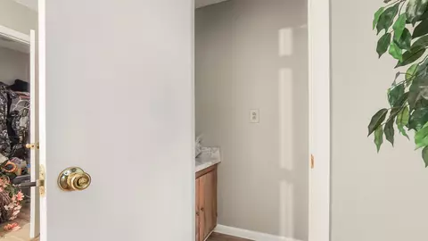 Entry Way - 1981 Parrish Rd, Florala, AL 36442 photo 3 of 3