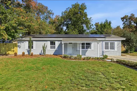 410 NW Nw Oakland Circle Cir, Fort Walton Beach, FL 32548