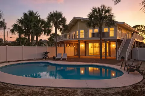 417 Cobia Ave, Fort Walton Beach, FL 32548