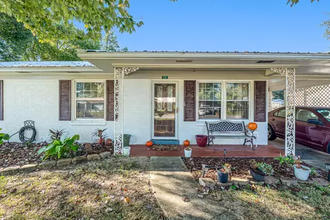 132 NW Loizos Dr, Fort Walton Beach, FL 32548