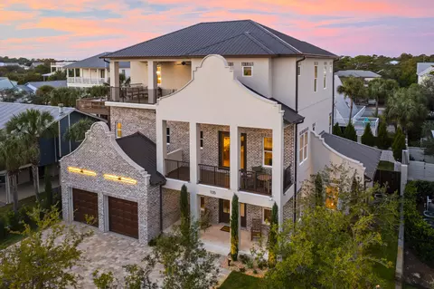 135 Betty St, Santa Rosa Beach, FL 32459