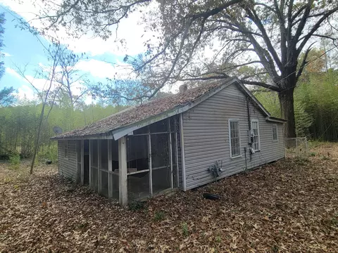 228 Double Bridge Rd, Laurel Hill, FL 32567