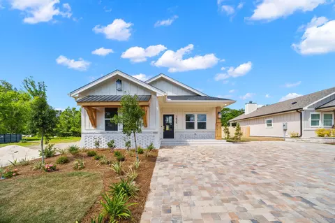 1439 1st St, Panama City, FL 32409