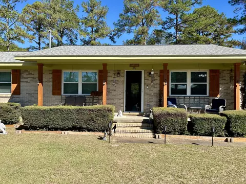 1133 Oak Ave, Elba, AL 36323