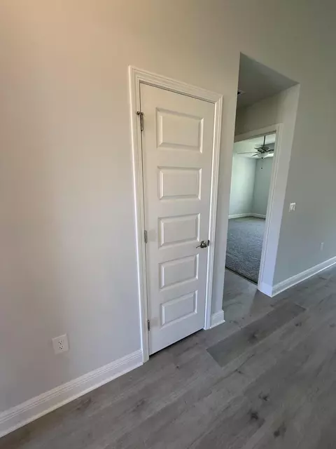 Entry Way - 6015 Crocket Cv, Crestview, FL 32539 photo 6 of 6