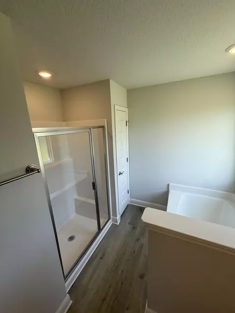 Bath - 6015 Crocket Cv, Crestview, FL 32539 photo 5 of 8