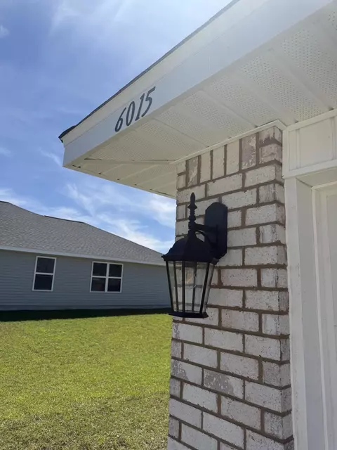 Exterior - 6015 Crocket Cv, Crestview, FL 32539 photo 1 of 2