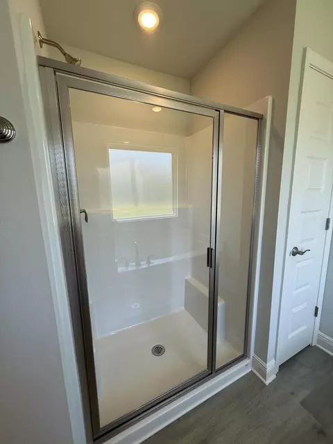 Bath - 6015 Crocket Cv, Crestview, FL 32539 photo 7 of 8