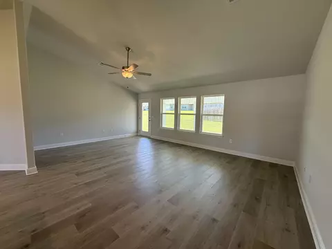 Living - 6015 Crocket Cv, Crestview, FL 32539 photo 1 of 2