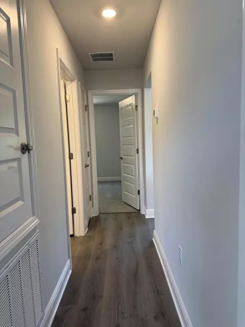 Entry Way - 6014 Crocket Cv, Crestview, FL 32539 photo 1 of 1