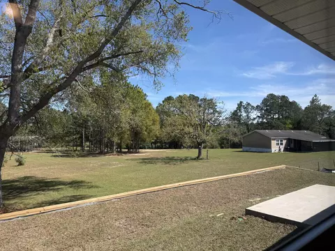 Exterior - 6014 Crocket Cv, Crestview, FL 32539 photo 4 of 7