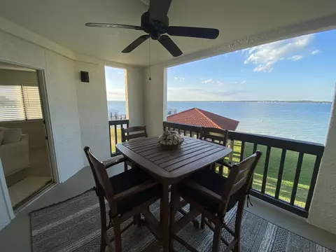 7453 Sunset Harbor Dr #1-207, Navarre, FL 32566