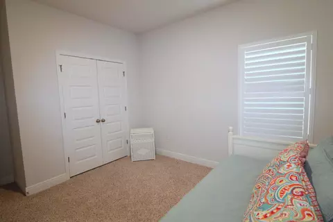 Bedroom - 454 Lightning Bug Ln, Freeport, FL 32439 photo 4 of 4