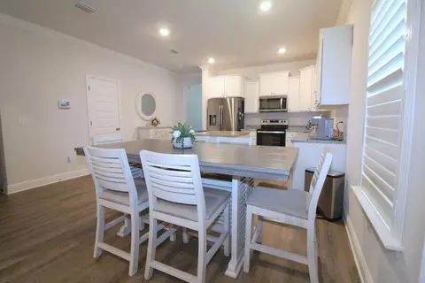 Dining - 454 Lightning Bug Ln, Freeport, FL 32439 photo 2 of 2