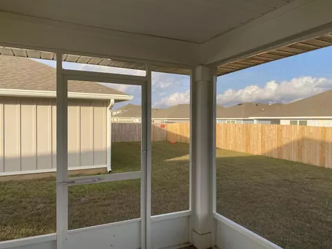Exterior - 337 Flounder St, Crestview, FL 32539 photo 8 of 10