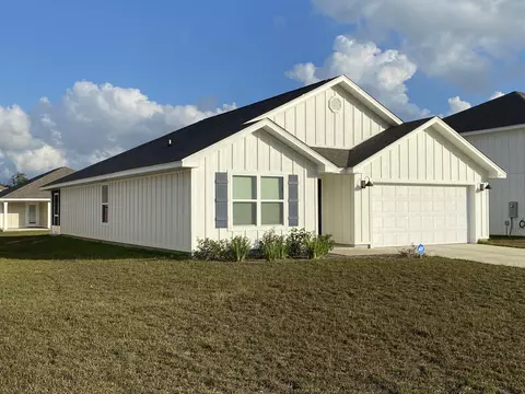 Exterior - 337 Flounder St, Crestview, FL 32539 photo 5 of 10
