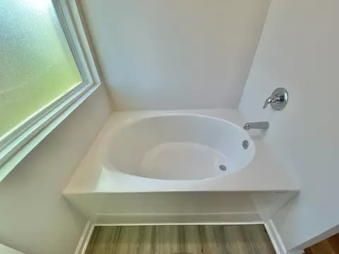 Bath - 337 Flounder St, Crestview, FL 32539 photo 4 of 5