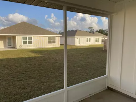 Exterior - 337 Flounder St, Crestview, FL 32539 photo 7 of 10