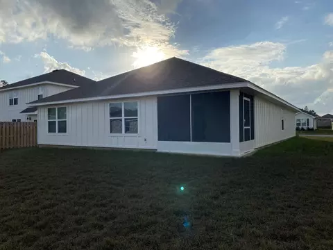Exterior - 337 Flounder St, Crestview, FL 32539 photo 6 of 10