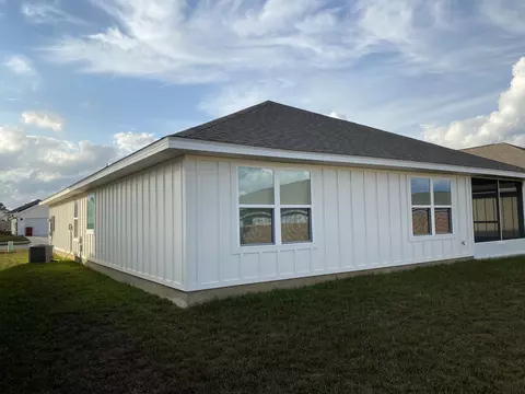 Exterior - 337 Flounder St, Crestview, FL 32539 photo 9 of 10