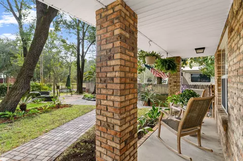 Exterior - 110 Rodney Dr, Freeport, FL 32439 photo 4 of 15