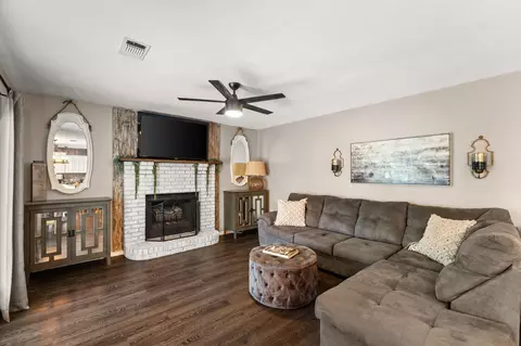 Living - 110 Rodney Dr, Freeport, FL 32439 photo 3 of 3