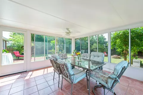 8875 Cagle Dr, Navarre, FL 32566