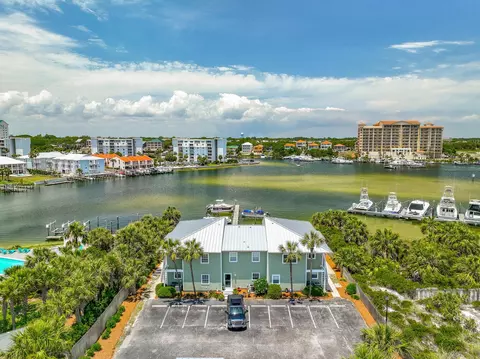 705 Gulf Shore Dr #102, Destin, FL 32541