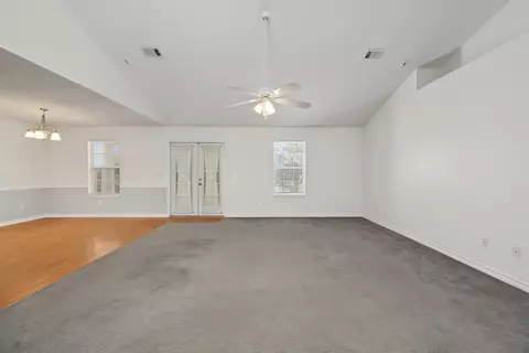 Living - 538 Tikell Dr, Crestview, FL 32536 photo 2 of 7