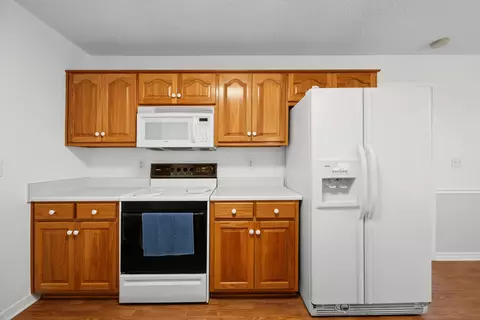 Kitchen - 538 Tikell Dr, Crestview, FL 32536 photo 6 of 6