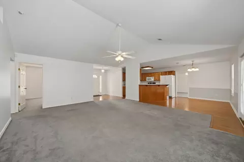 Living - 538 Tikell Dr, Crestview, FL 32536 photo 5 of 7