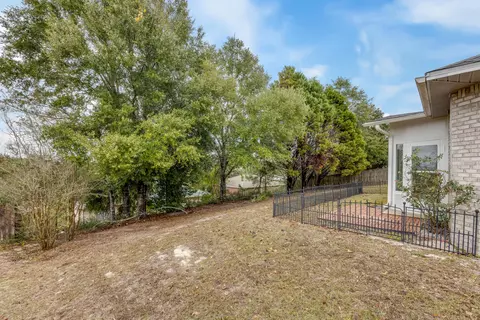 Exterior - 538 Tikell Dr, Crestview, FL 32536 photo 2 of 4
