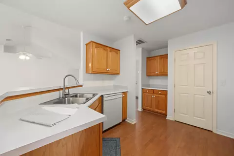 Kitchen - 538 Tikell Dr, Crestview, FL 32536 photo 3 of 6
