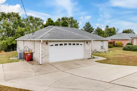Exterior - 538 Tikell Dr, Crestview, FL 32536 photo 1 of 4